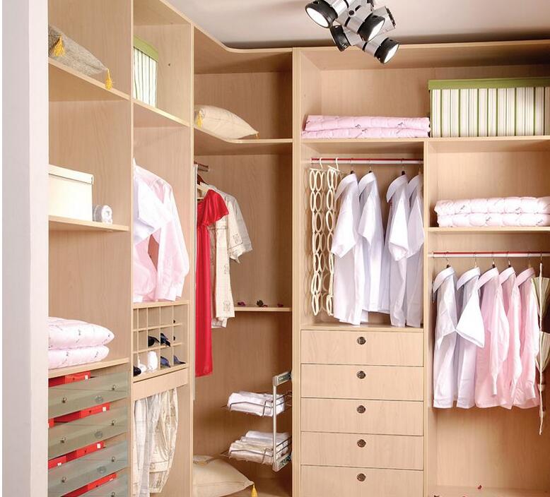 定制衣柜,定制衣柜怎么挑?选购定制衣柜时有哪些小技巧?